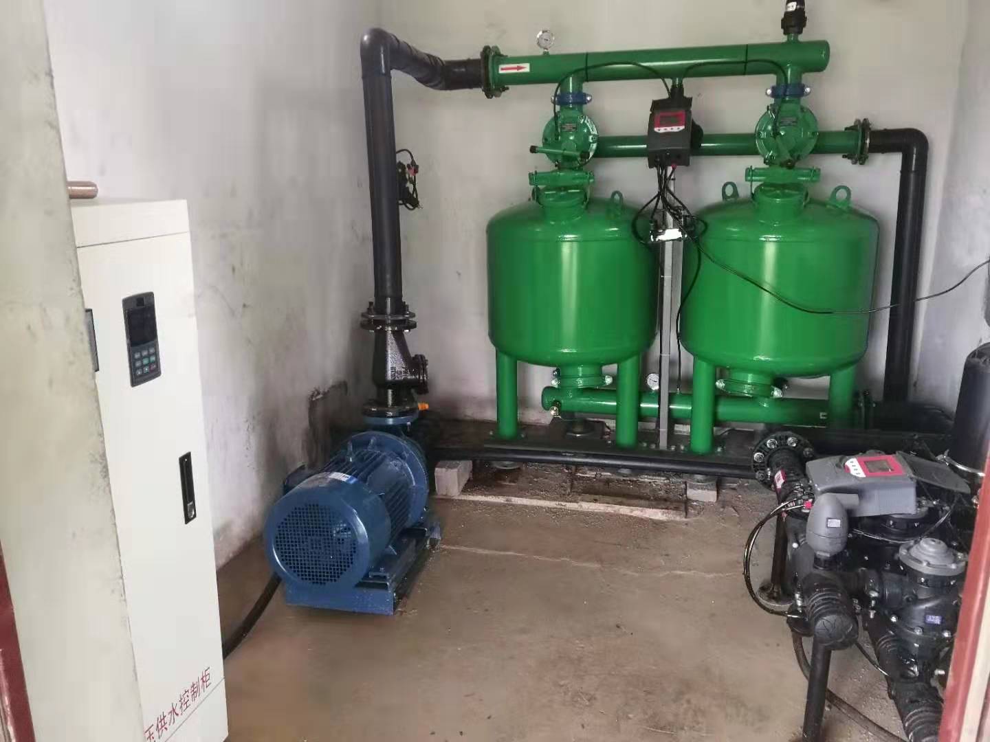 湖南農業(yè)水肥一體化灌溉,湖南別墅庭院智能灌溉,長沙沁園灌溉有限公司,湖南足球場噴灌,長沙足球場噴灌,足球場噴灌,足球場灌溉,長沙足球場灌溉,湖南足球場灌溉
